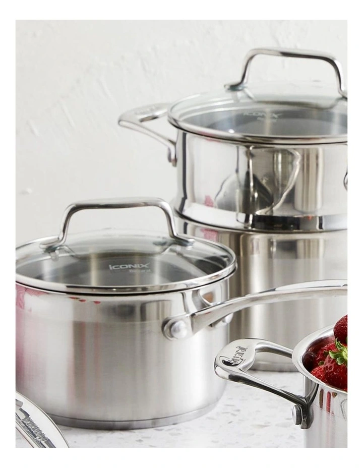 Baccarat iconiX Saucepan With Lid 18cm in Silver image 5