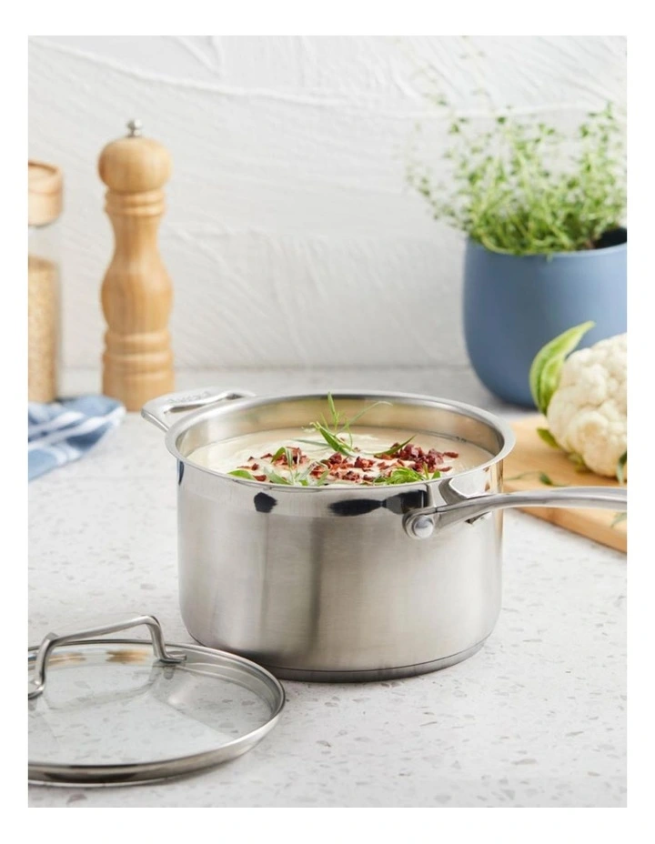 Baccarat IconiX Saucepan With Lid 20cm in Silver image 3