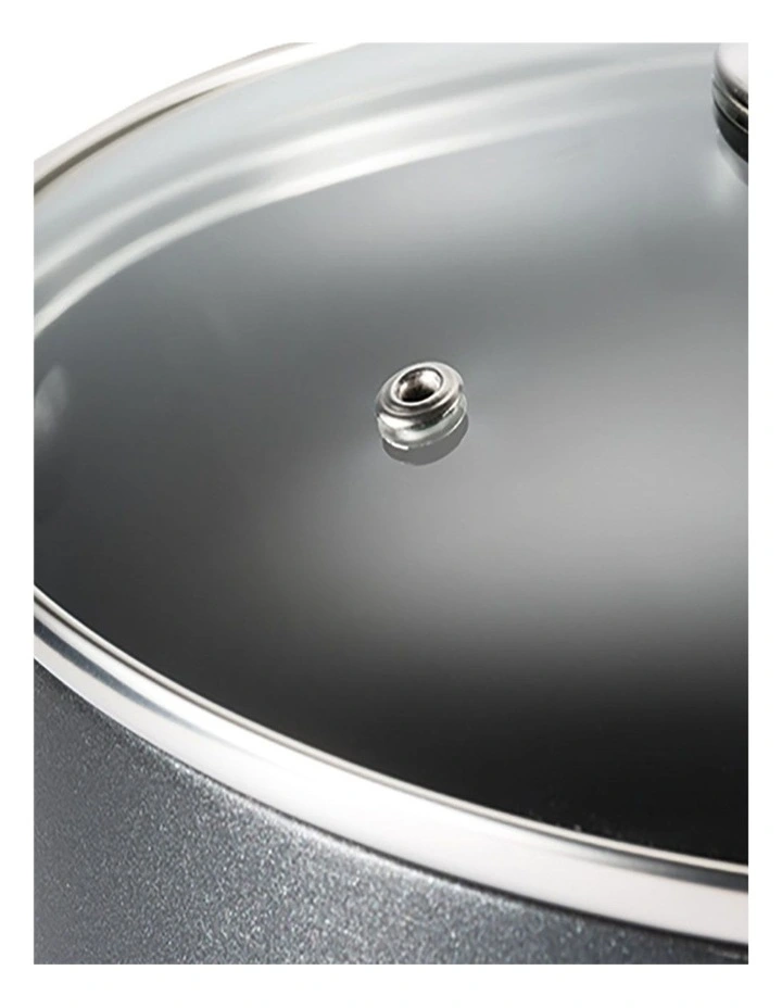 Baccarat Glass Lid 28cm in Clear image 5