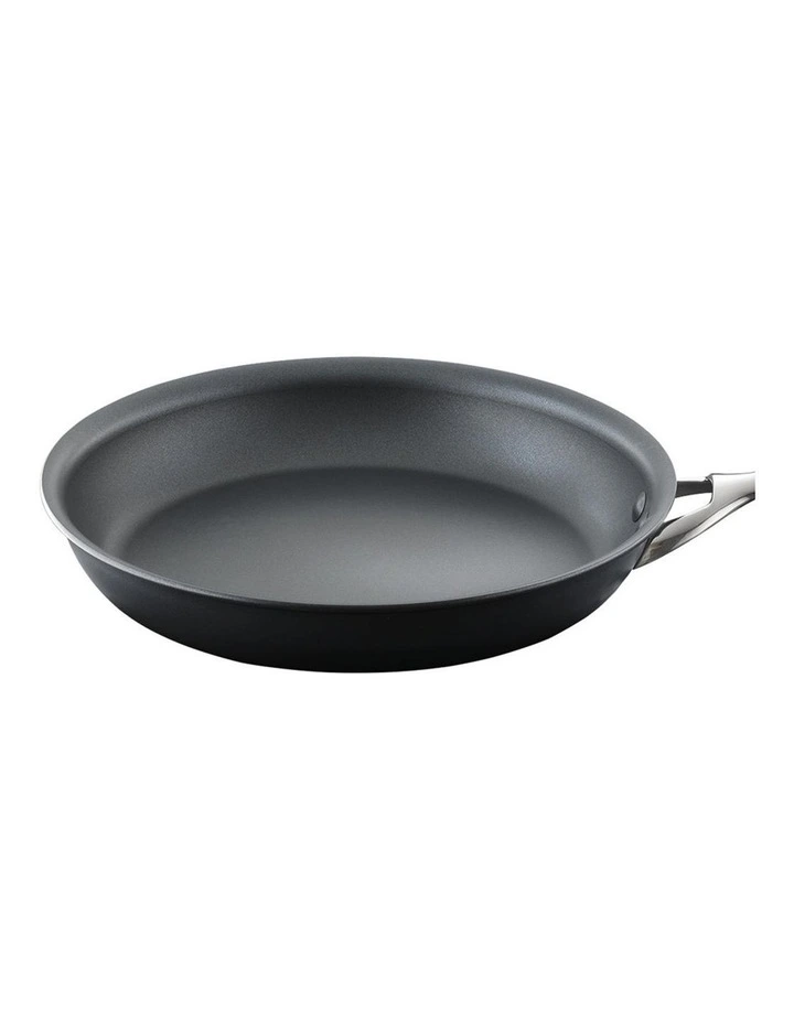 Baccarat iD3 Frypan With Bakelite Handle 26cm in Black image 2