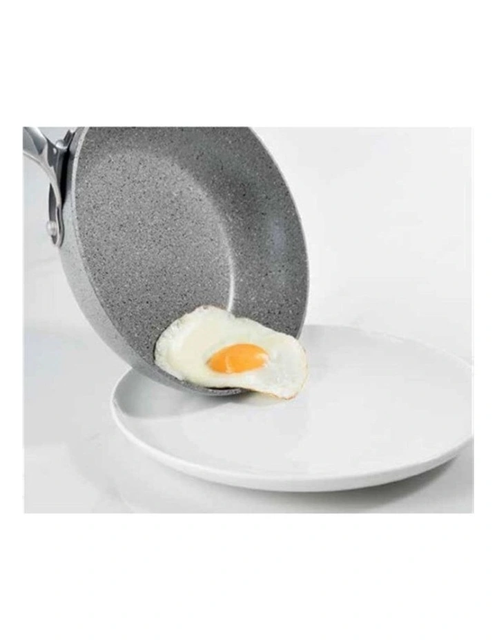 Baccarat Italico Frypan 26cm in Grey image 2