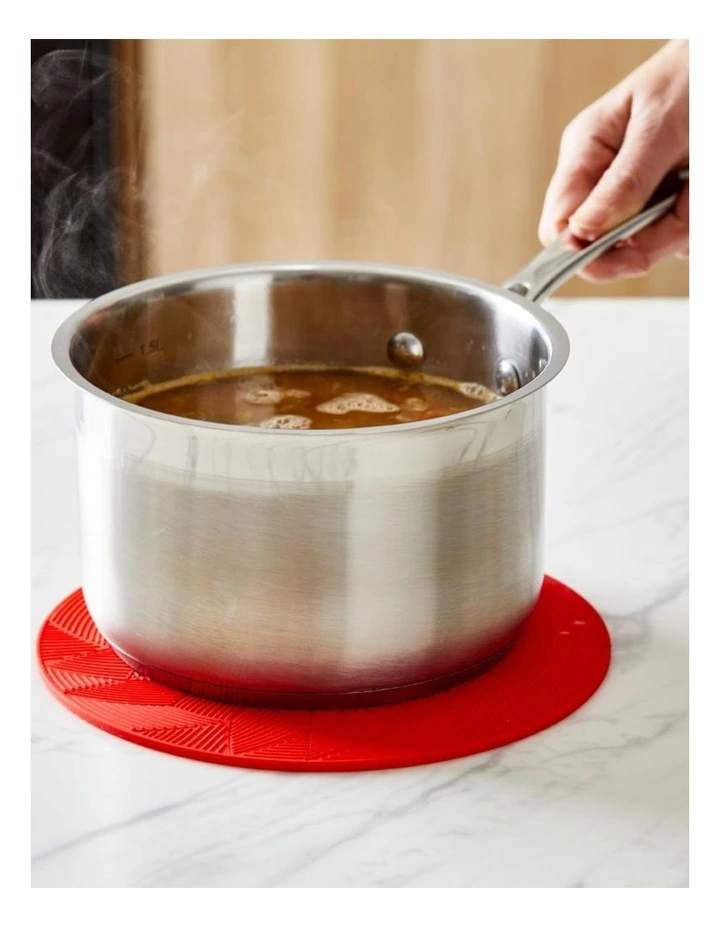 Scullery Kolori Trivet Cover in Multi image 3