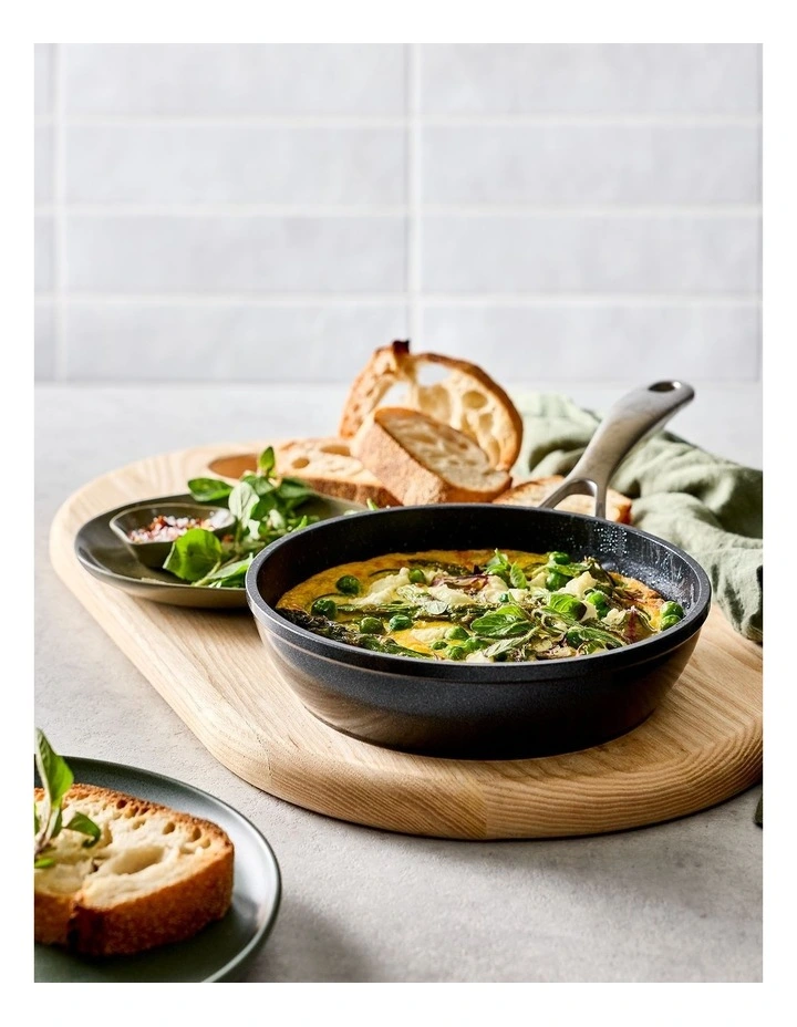 Baccarat GREEN STONE Frypan 16cm in Black image 4