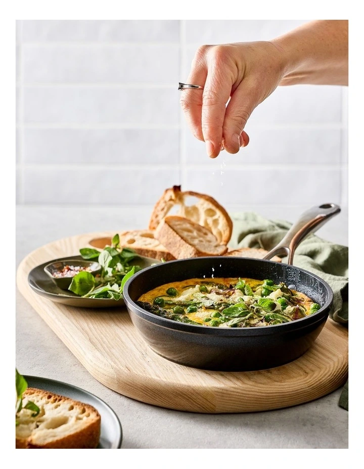 Baccarat GREEN STONE Frypan 16cm in Black image 6