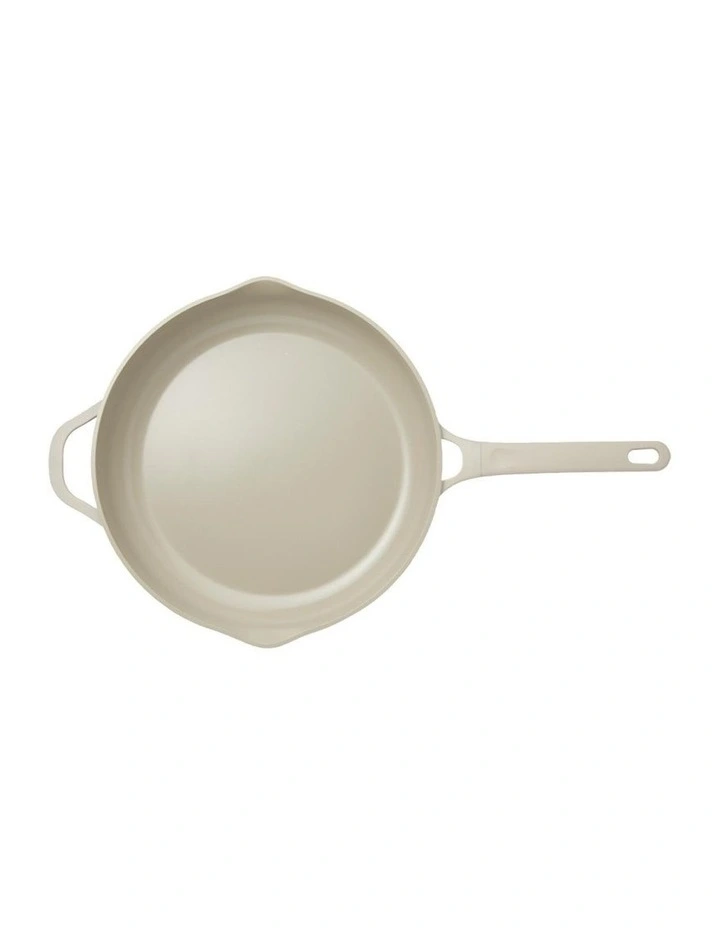 Baccarat Nook Frypan With Helper Handle 32cm in Cream image 1