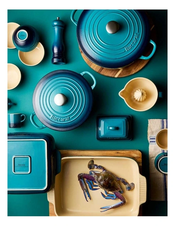 Baccarat Le Connoisseur Round French Oven 25cm 3.9L in Blue image 6