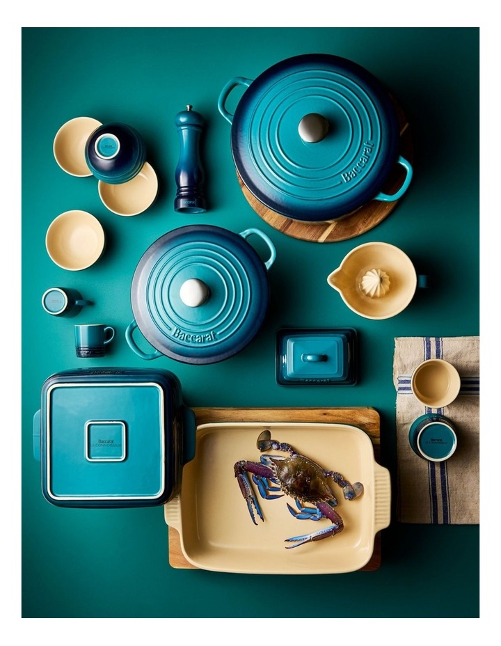 Baccarat Le Connoisseur Round French Oven 29cm 6.3L in Lagoon image 5