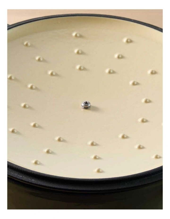Baccarat Le Connoisseur Round French Oven 29cm 6.3L in Blue image 3