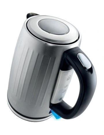 Baccarat The Boiling Point Kettle in Silver