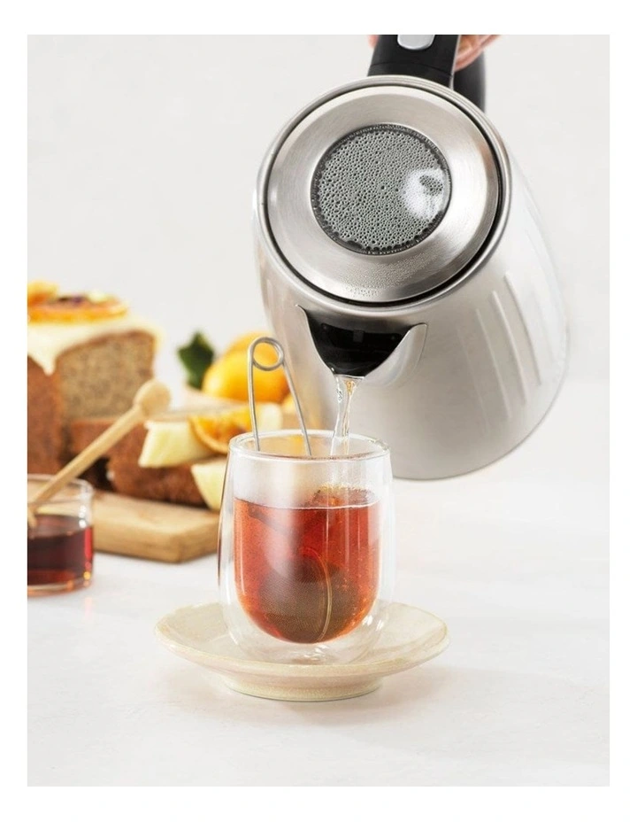 Baccarat The Boiling Point Kettle in Silver image 5