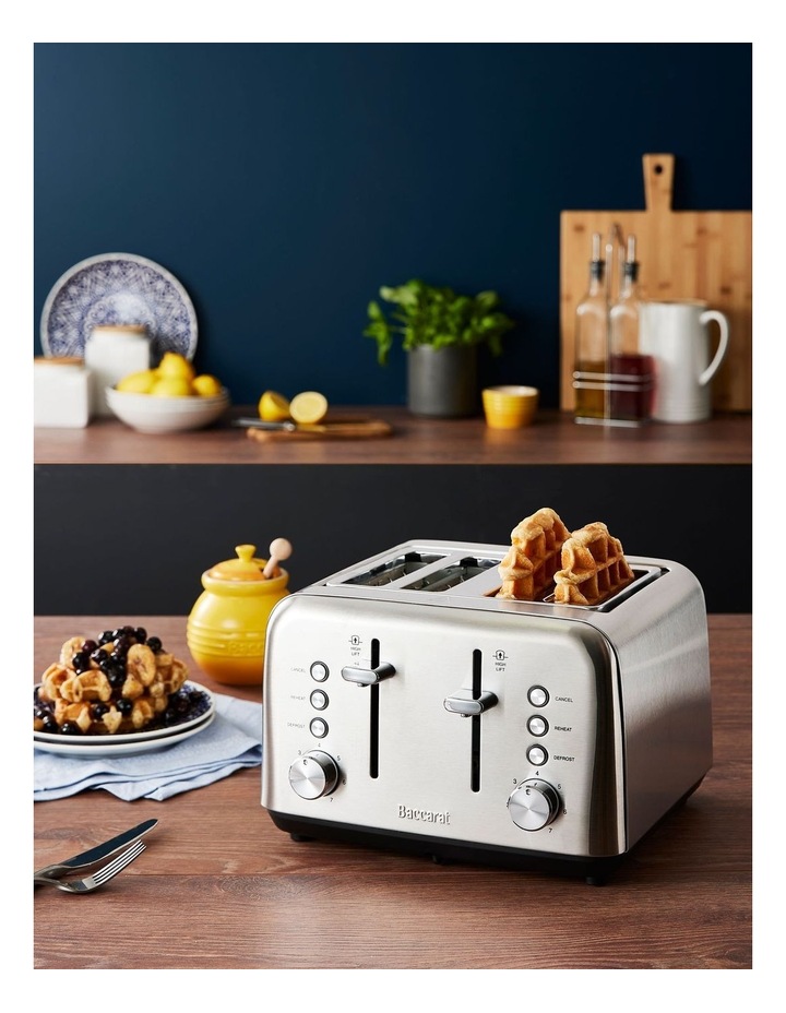 Baccarat 4 Slice Toaster in Silver image 4