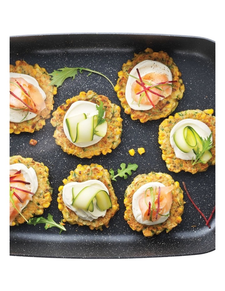 Baccarat STONE The Ultimate Banquet Frypan image 3
