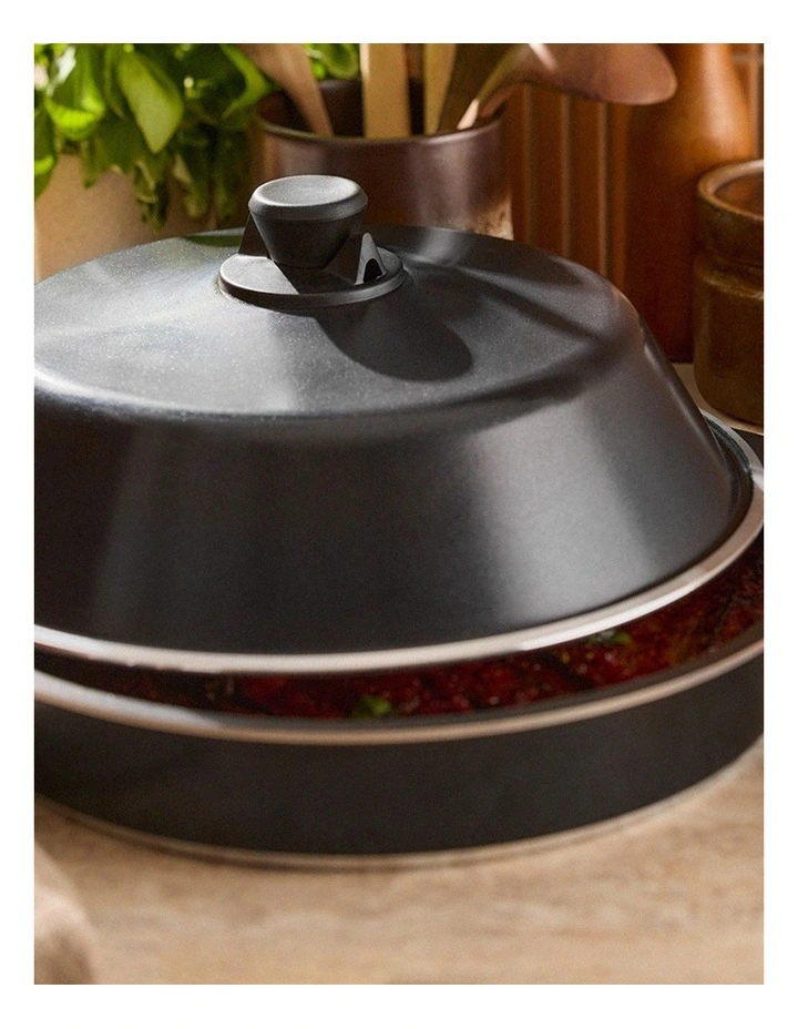 Bessemer Non-Stick Round Baking Dish 34cm in Black image 3