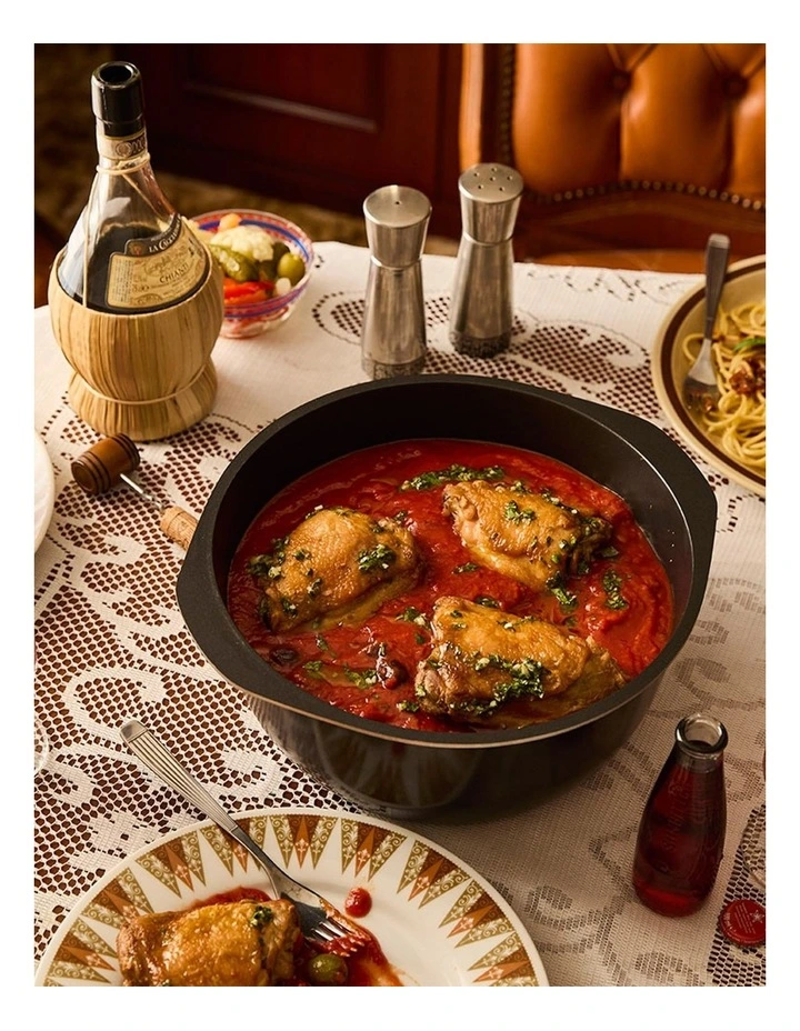 Bessemer Non-Stick Casserole 28cm in Black image 2