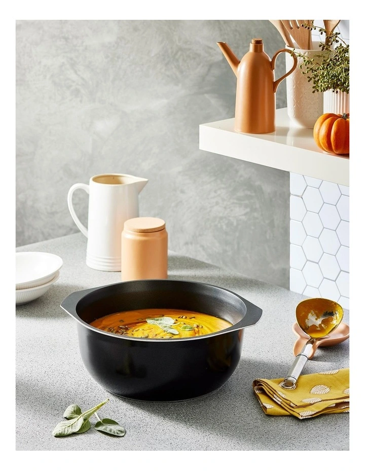 Bessemer Non-Stick Casserole 32cm in Black image 2