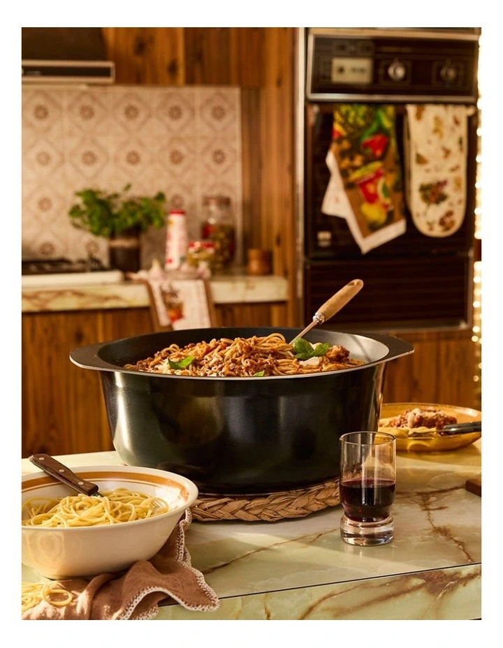 Bessemer Non-Stick Casserole 37cm in Black image 2