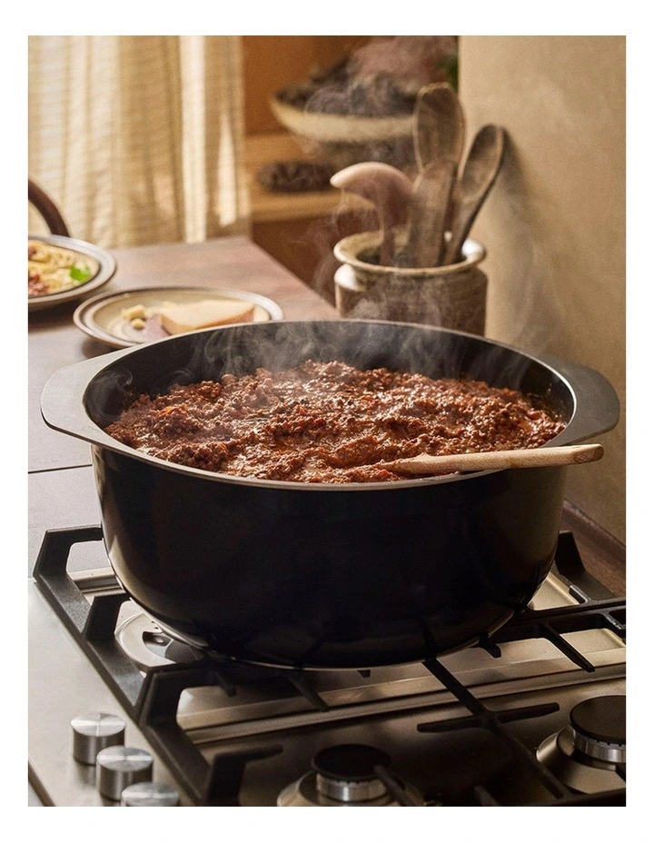 Bessemer Non-Stick Casserole 37cm in Black image 3