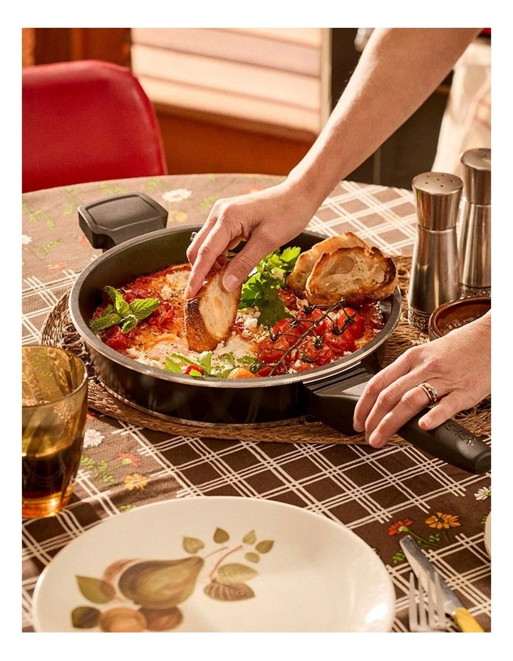 Bessemer Non-Stick Frypan 28cm in Black image 3