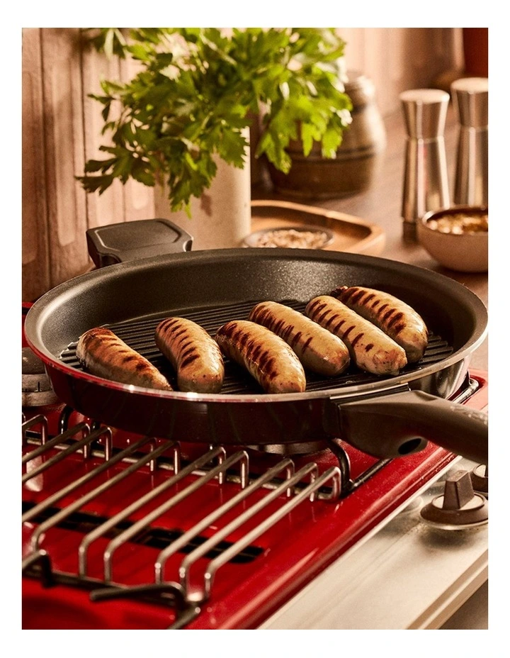 Bessemer Non-Stick Grill Pan 32cm in Black image 2