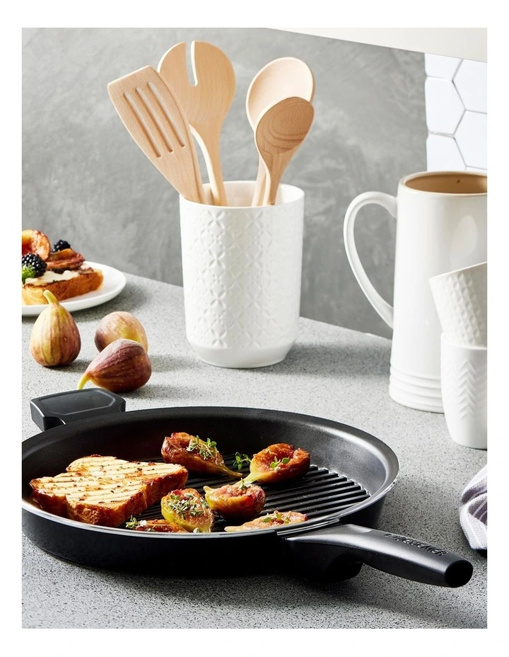 Bessemer Non-Stick Grill Pan 32cm in Black image 3