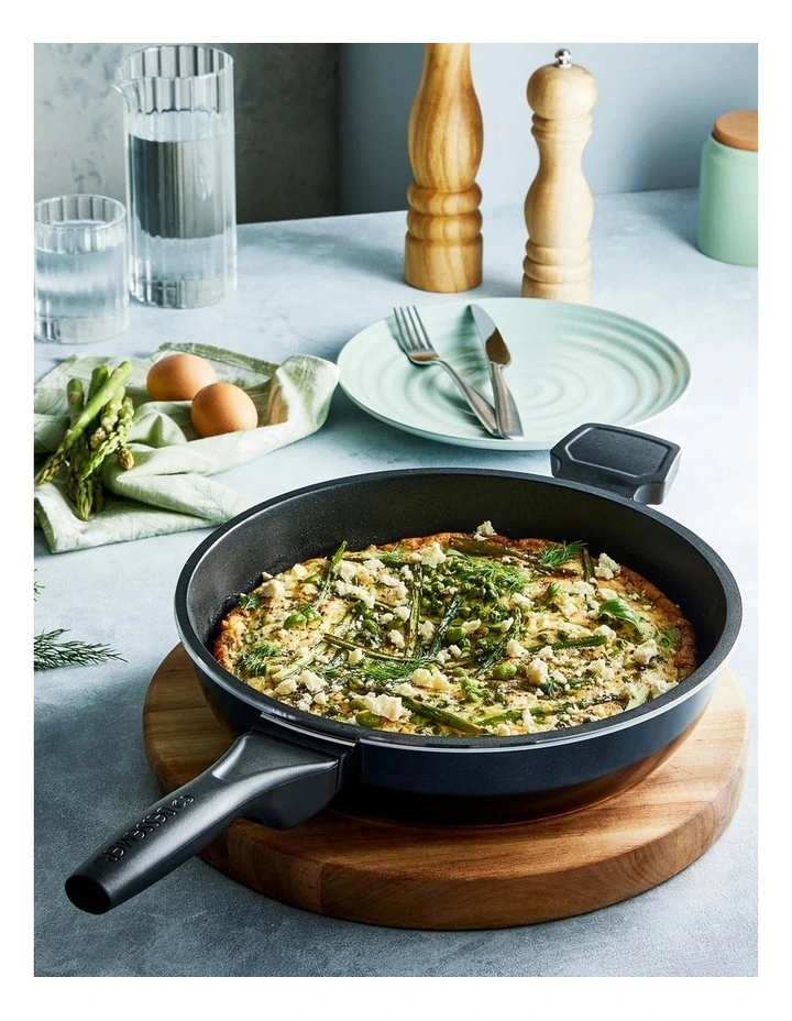 Bessemer Non-Stick Multi Fry Pan 32cm in Black image 2