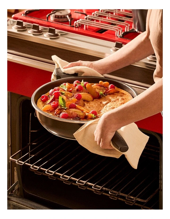 Bessemer Non-Stick Multi Fry Pan 32cm in Black image 3