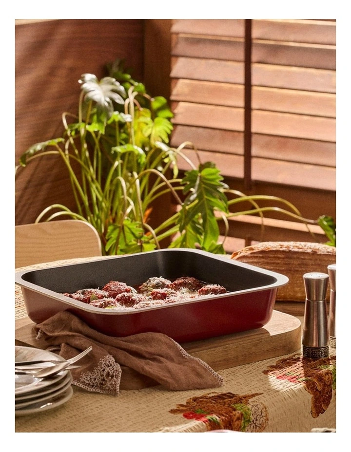 Bessemer Non-Stick Roaster 40cm in Red image 2