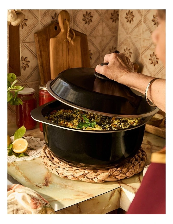 Bessemer Universal Lid 32cm in Black image 3