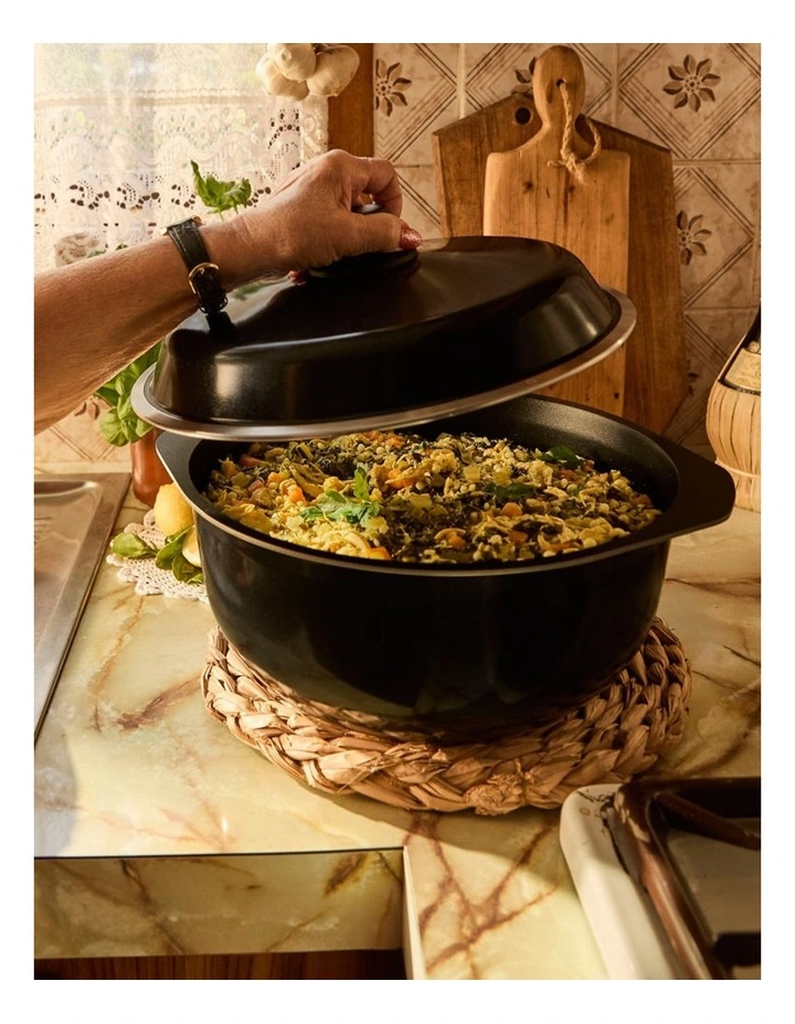 Bessemer Universal Lid 32cm in Black image 4