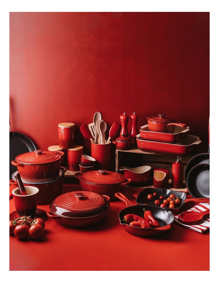 Baccarat Le Connoisseur Oval French Oven 27cm 3.5L in Red image 5