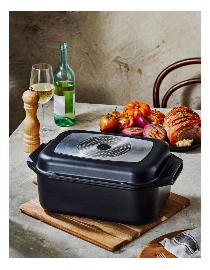 Bessemer Non-Stick Roaster & Grill 34cm in Black image 2