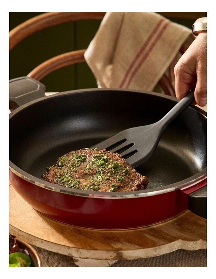 Bessemer Non-Stick Multi Fry Pan 32cm in Red image 4