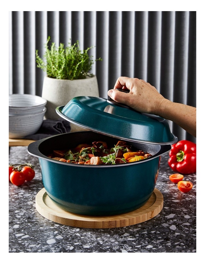 Bessemer Universal Lid 28cm in Teal image 4