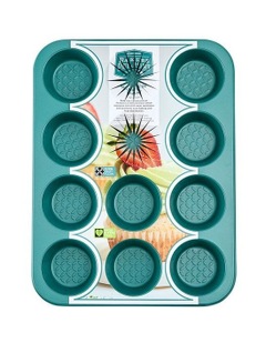 Bakers Delight Cuisson 12 Cup Muffin Pan in Teal