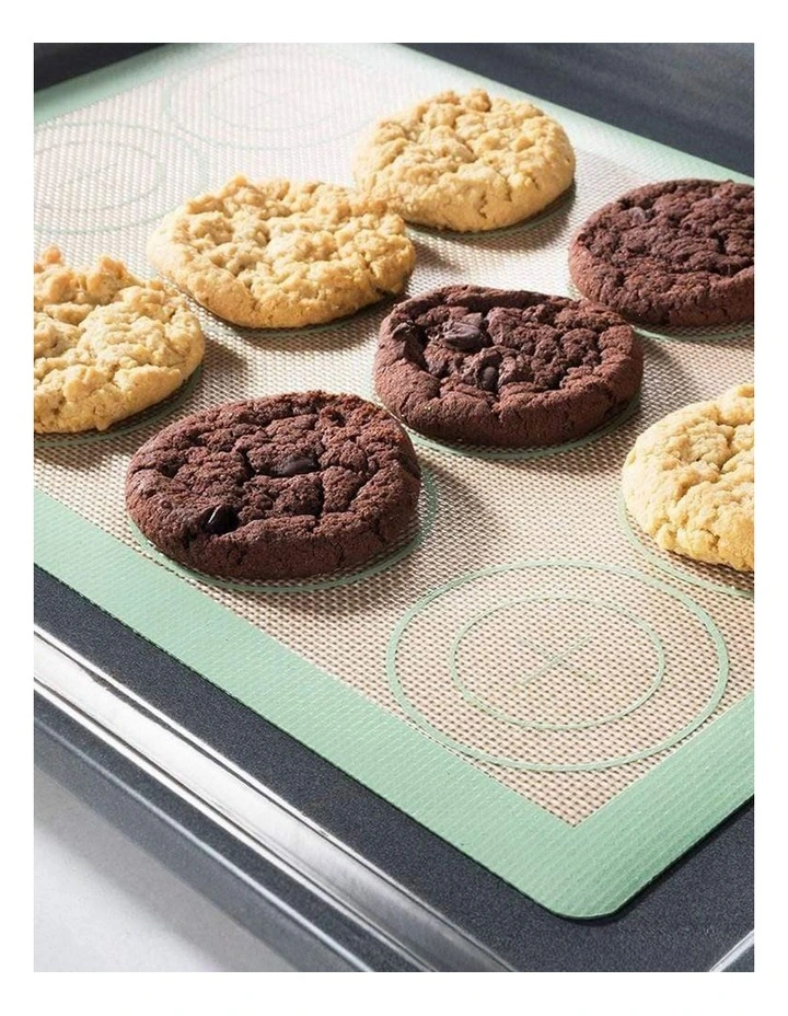 Soffritto Professional Bake 2 Piece Silicone Baking Mat Set image 3