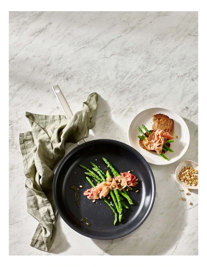 Baccarat iD3 Hard Anodised Frypan 24cm in Black image 6