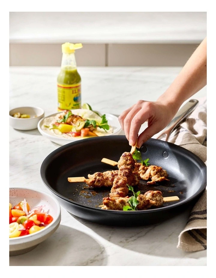 Baccarat iD3 Hard Anodised Frypan 28cm in Black image 6