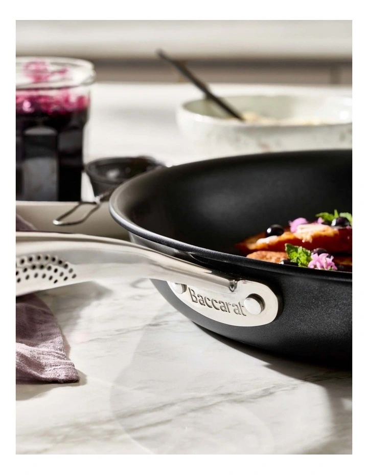 Baccarat iD3 Hard Anodised Saute Pan with Lid 30cm in Black image 3