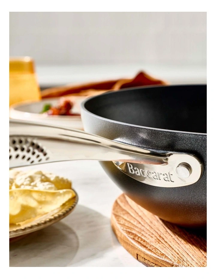 Baccarat iD3 Hard Anodised Stirfry Pan 28cm in Black image 4