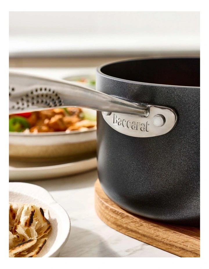 Baccarat iD3 Hard Anodised Saucepan with Lid 18cm in Black image 3