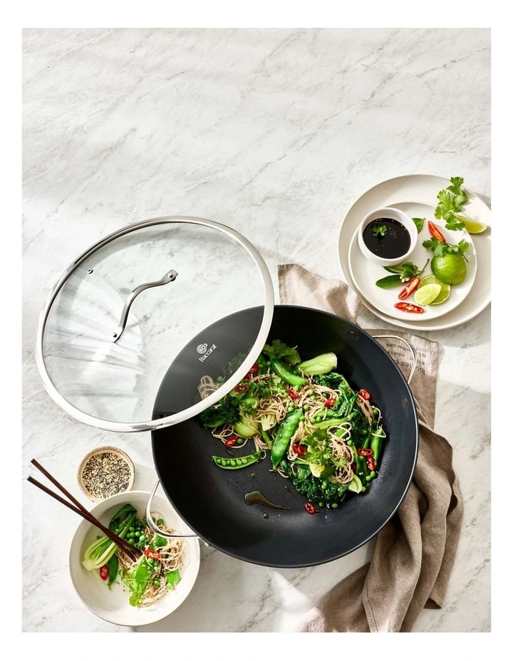 Baccarat iD3 Hard Anodised Wok with Lid 36cm in Black image 5