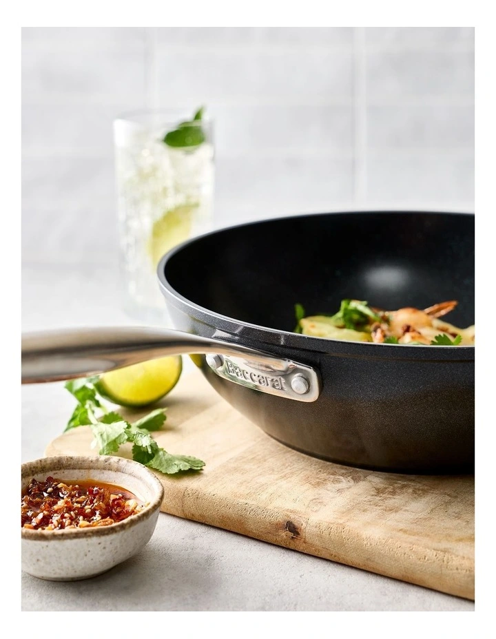 Baccarat Green Stone Stir Fry Pan 28cm in Black image 4