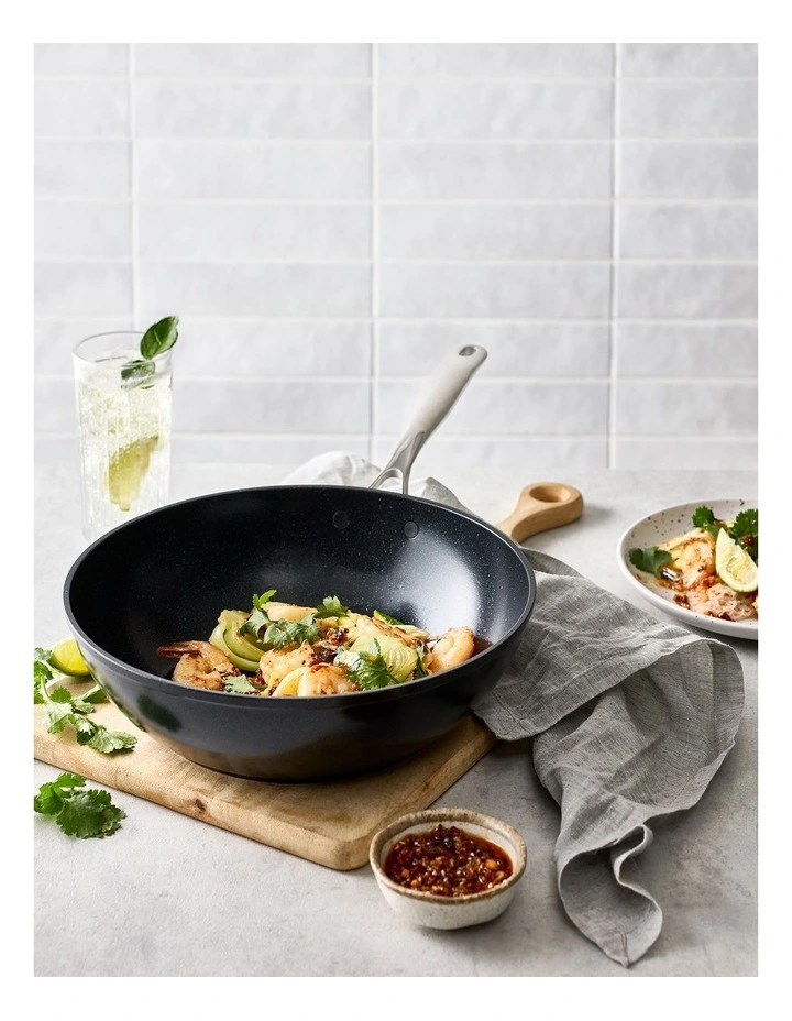 Baccarat Green Stone Stir Fry Pan 28cm in Black image 5