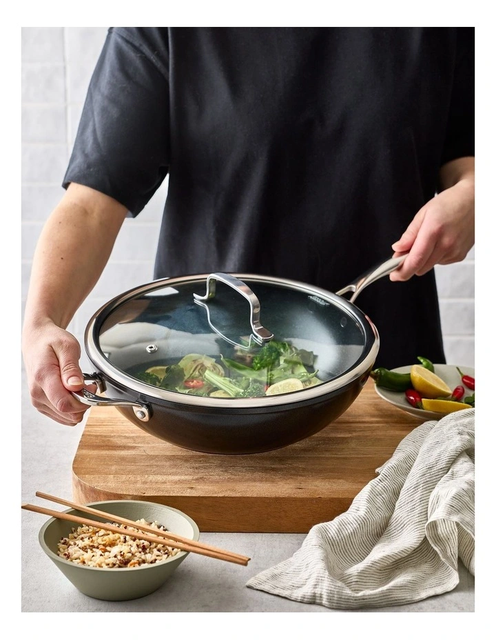 Baccarat Green Stone Wok with Lid 30cm in Black image 6