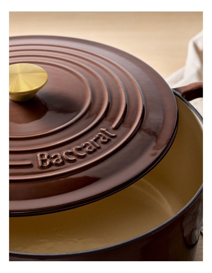 Baccarat Le Connoisseur Round French Oven 29cm 6.3L in Mocha image 4