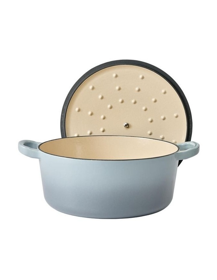 Baccarat Le Connoisseur Round French Oven 25cm 3.9L in Mist image 2