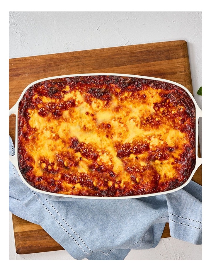Alex Liddy Classic Lasagne Dish 42cm image 2