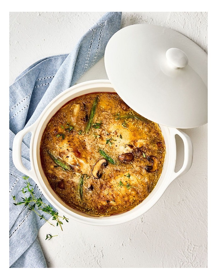 Alex Liddy Classic Round Casserole Dish image 2