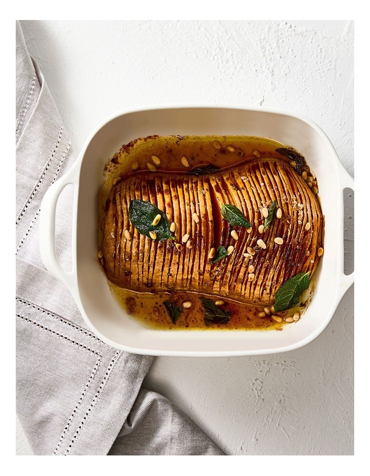 Alex Liddy Classic Square Baker 27.4cm image 2