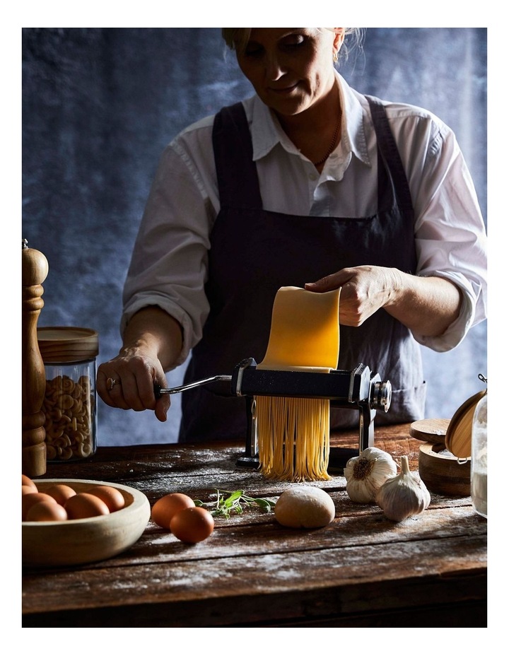 Baccarat Barista Gourmet 150mm Pasta Machine in Black image 6